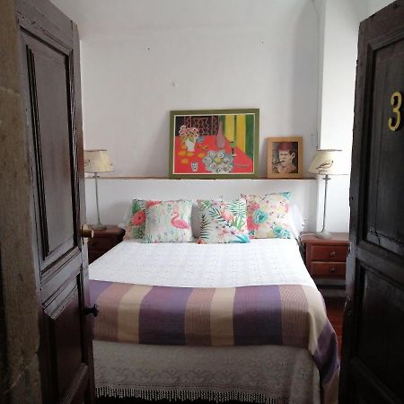 Fonda La Pepa Maca Hotel Monells Luaran gambar