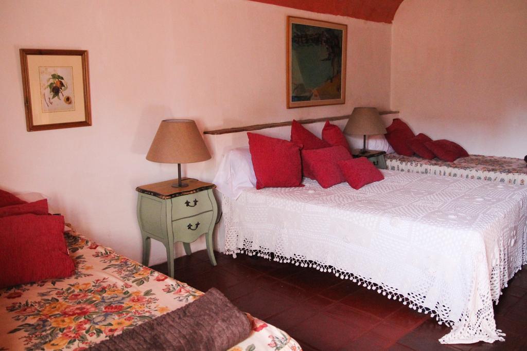 Fonda La Pepa Maca Hotel Monells Luaran gambar