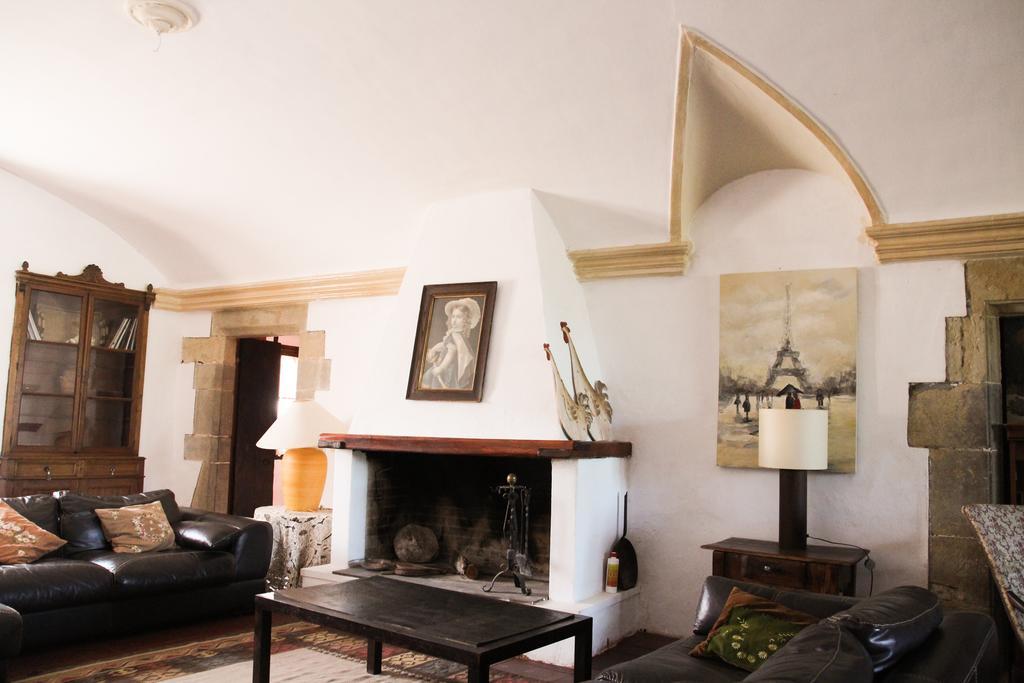 Fonda La Pepa Maca Hotel Monells Luaran gambar