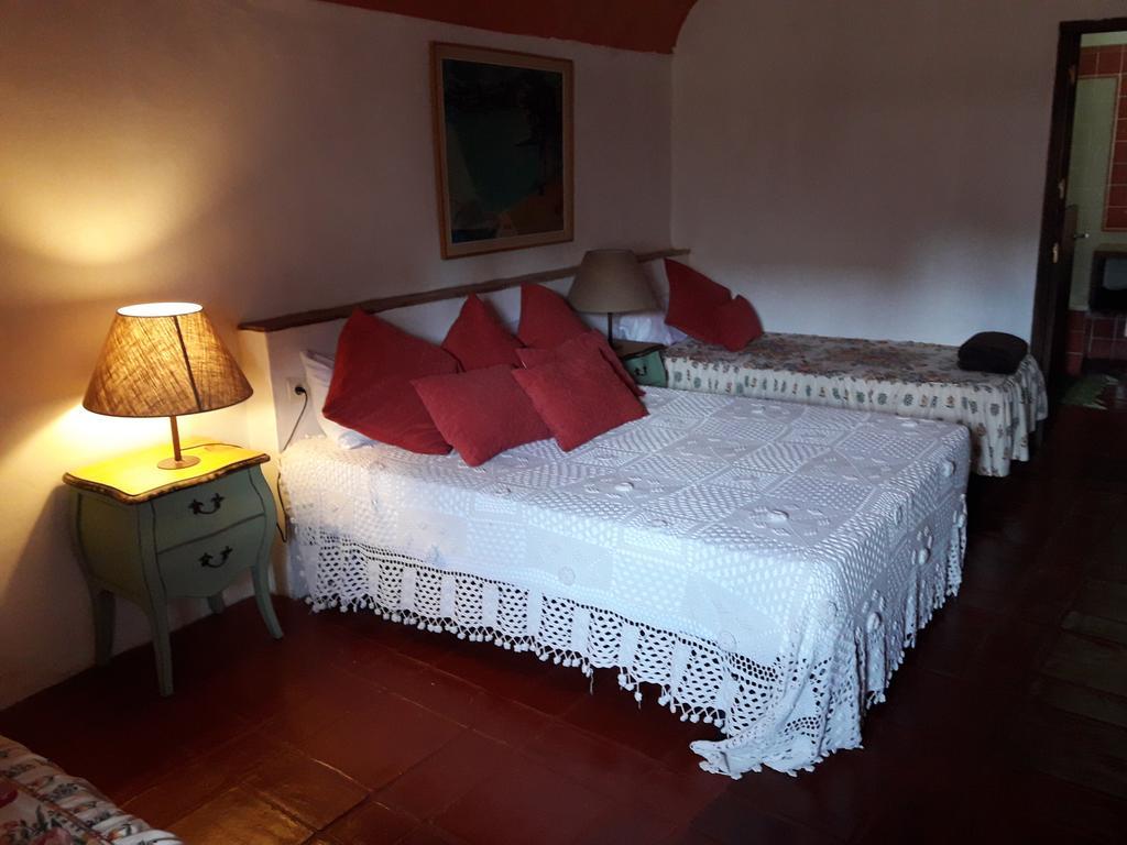 Fonda La Pepa Maca Hotel Monells Luaran gambar