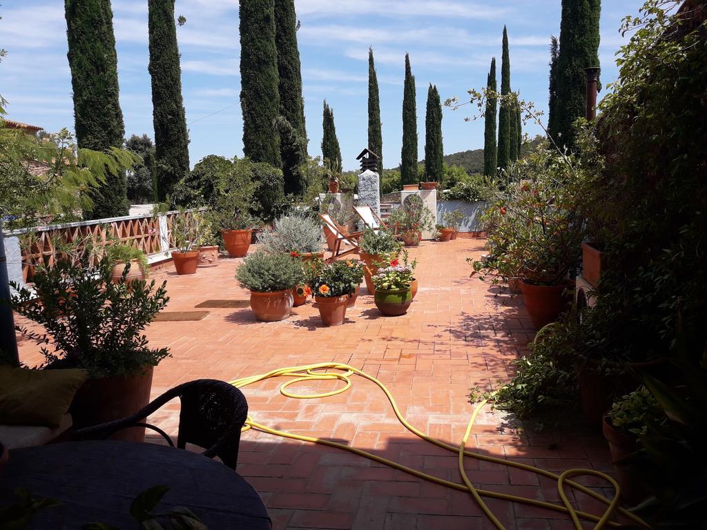 Fonda La Pepa Maca Hotel Monells Luaran gambar
